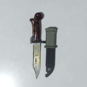 چاقو نظامی،چاقو سنگری،چاقو تاکتیکال،چاقو کوهنوردی،سرنیزه کلاش،سرنیزه کلاشینکف